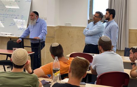 הרב אתרוג, ראש ישיבת ״שבי חברון״: ״מברך ומעודד את אופיר סופר בהתמודדות בפריימריז״